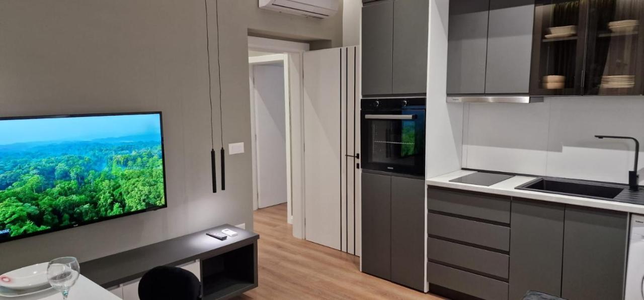 Heart Of Tirana Apartment Exterior photo