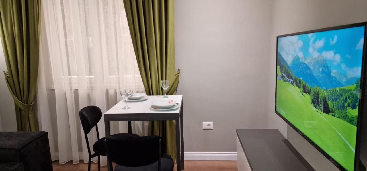 Heart Of Tirana Apartment Exterior photo